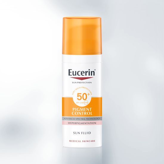 Eucerin Sun Pigment Control fluid za zaščito pred soncem ZF 50+ preprečuje hiperpigmentacijo zaradi sonca, zmanjša temne madeže