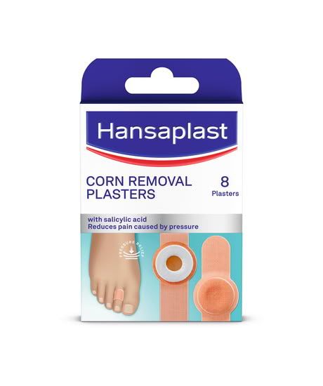 Embalaža Hansaplast Corn Removal Plasters (kurja očesa) z ilustracijo obliža in napisom »with salicylic acid – reduces pain caused by pressure«.
